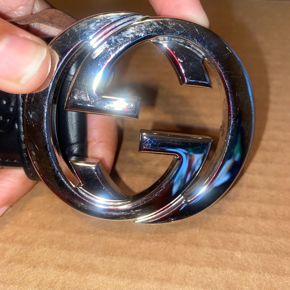 Black leather Gucci belt men’s